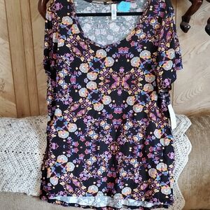 TEE#020 LuLaRoe Classic Tee